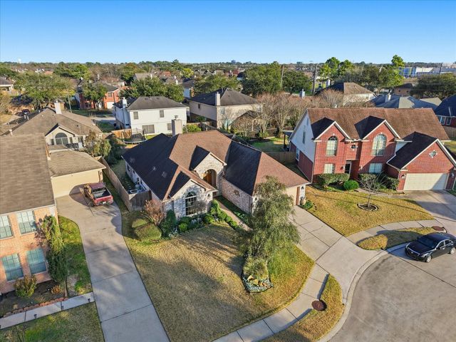 2110 Laurel Forest Way, Houston, TX 77014