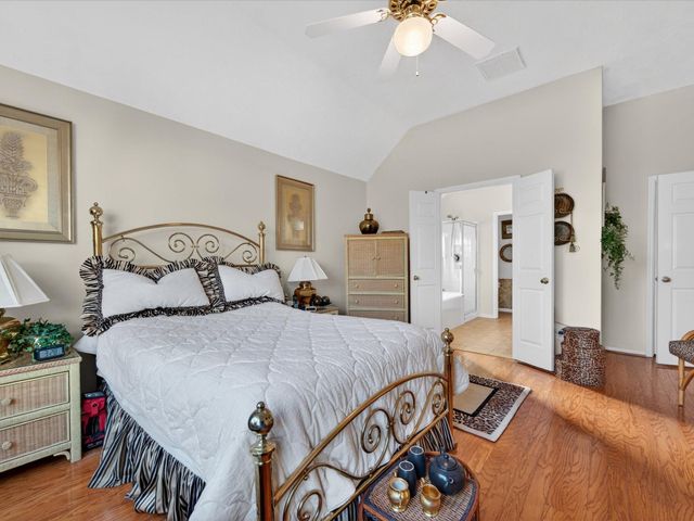 2110 Laurel Forest Way, Houston, TX 77014