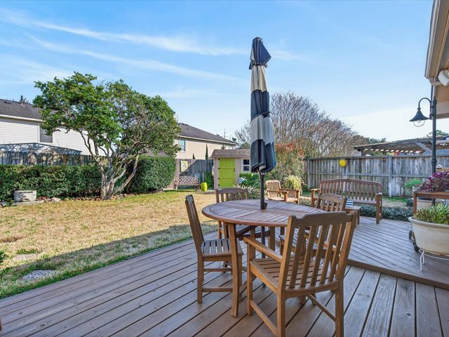 2110 Laurel Forest Way, Houston, TX 77014