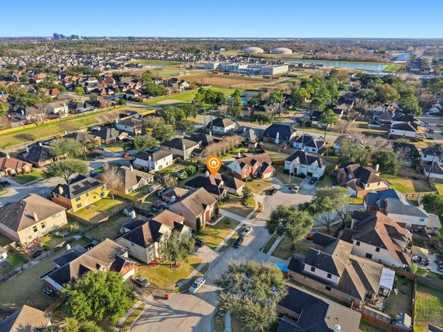 2110 Laurel Forest Way, Houston, TX 77014