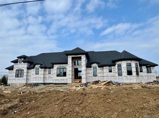 6281 31 Mile Road, Washington Township, MI 48095