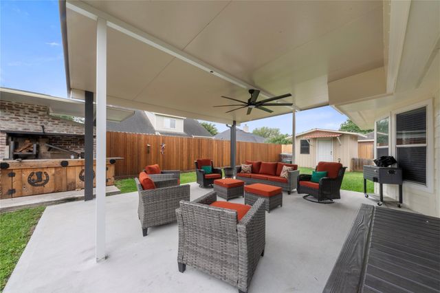 7431 Hollow Cove Court, Cypress, TX 77433