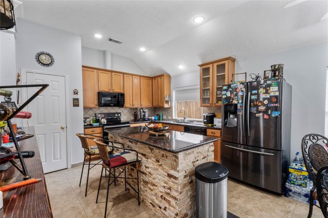 7431 Hollow Cove Court, Cypress, TX 77433