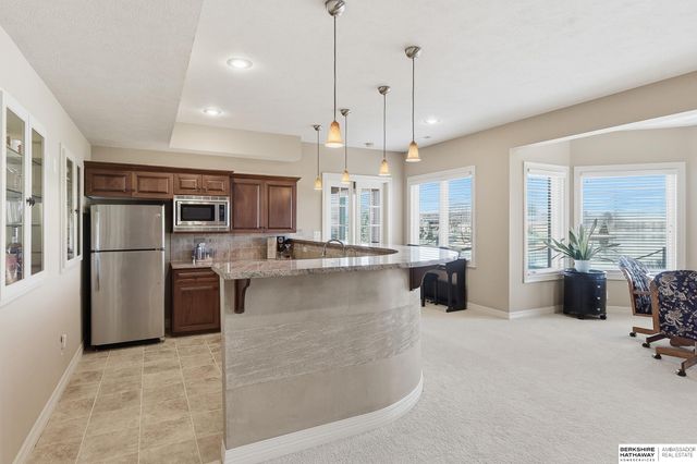 4802 Lakeside Circle, Bellevue, NE 68133