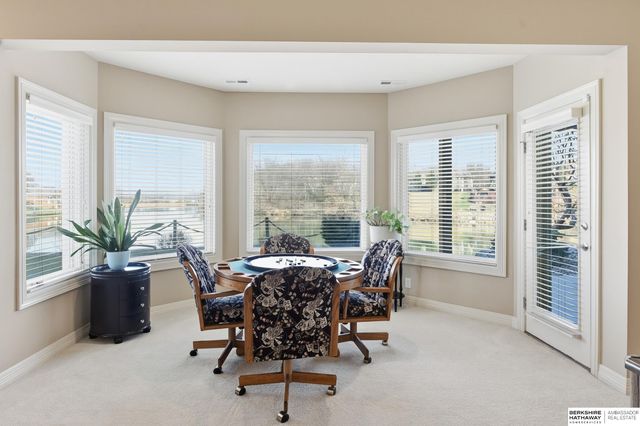 4802 Lakeside Circle, Bellevue, NE 68133