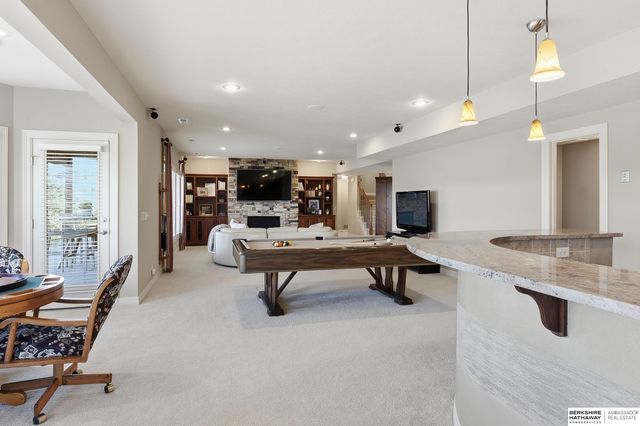 4802 Lakeside Circle, Bellevue, NE 68133