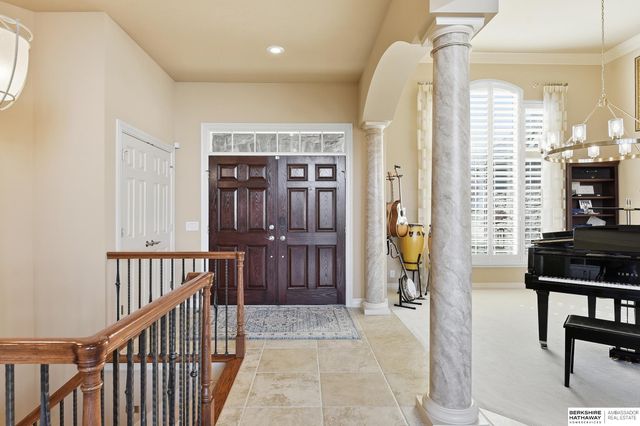 4802 Lakeside Circle, Bellevue, NE 68133