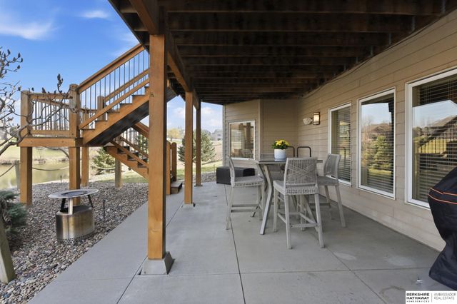 4802 Lakeside Circle, Bellevue, NE 68133