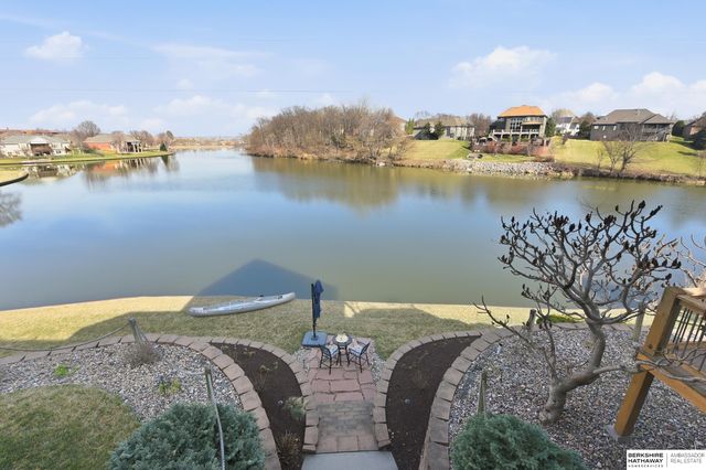 4802 Lakeside Circle, Bellevue, NE 68133