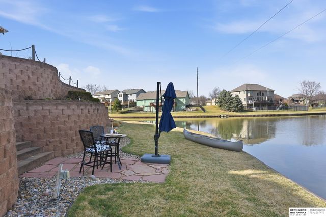 4802 Lakeside Circle, Bellevue, NE 68133