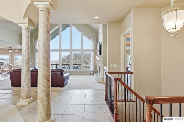 4802 Lakeside Circle, Bellevue, NE 68133