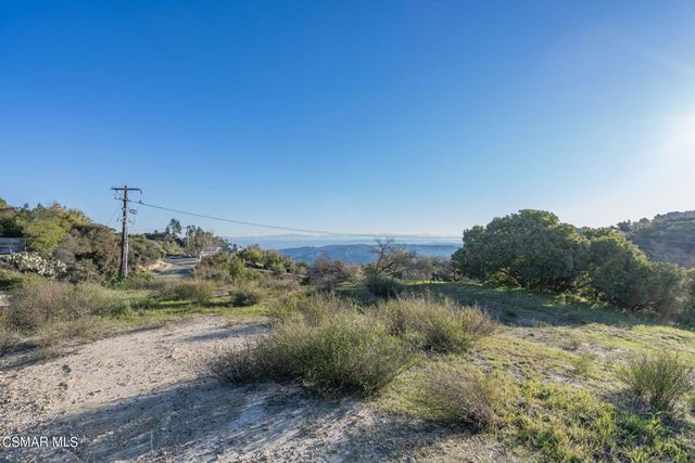 23118 Saddle Peak Road, Topanga, CA 90290
