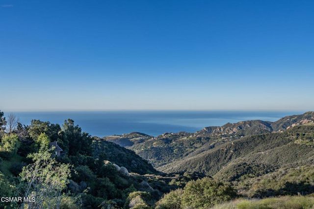 23118 Saddle Peak Road, Topanga, CA 90290