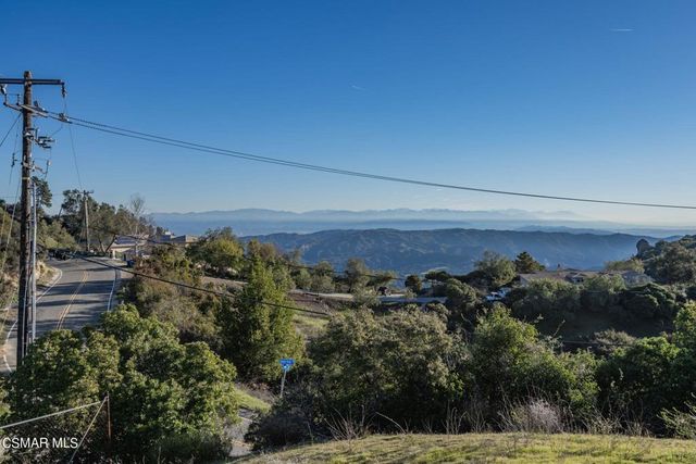 23118 Saddle Peak Road, Topanga, CA 90290