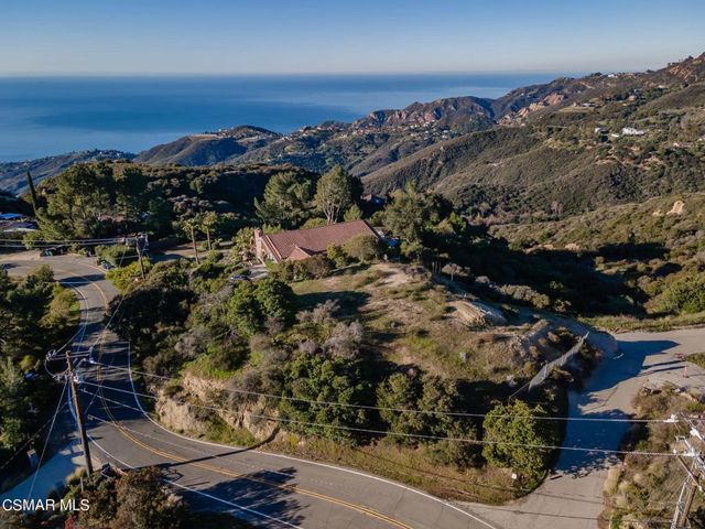 23118 Saddle Peak Road, Topanga, CA 90290