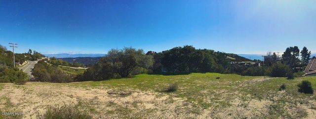 23118 Saddle Peak Road, Topanga, CA 90290