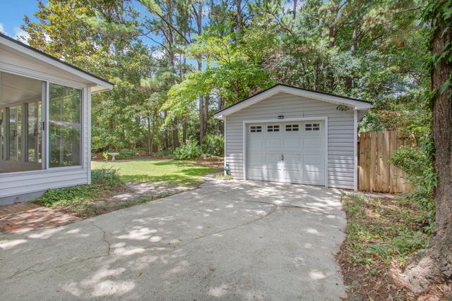 112 Roselle Avenue, Goose Creek, SC 29445