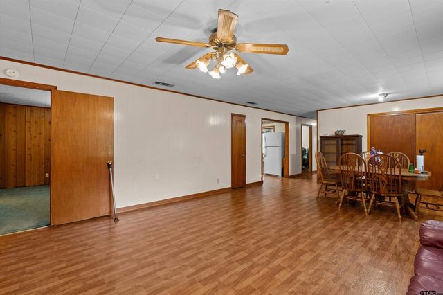 4610 N US Hwy 79, Deberry, TX 75639