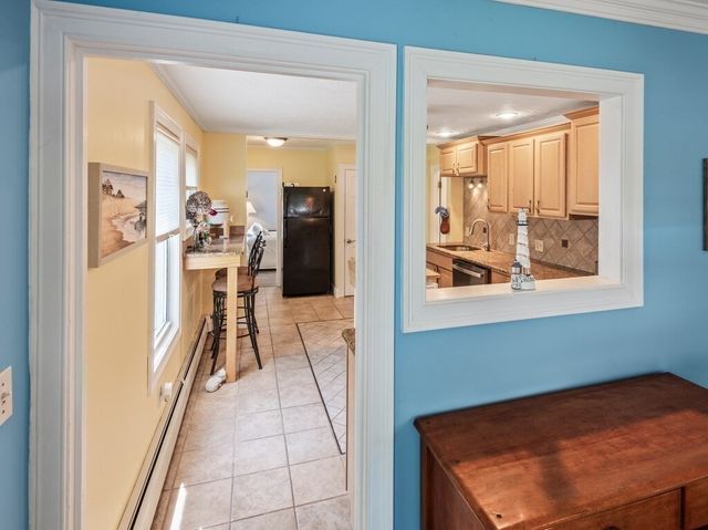 20 Brandes St, Webster, MA 01570