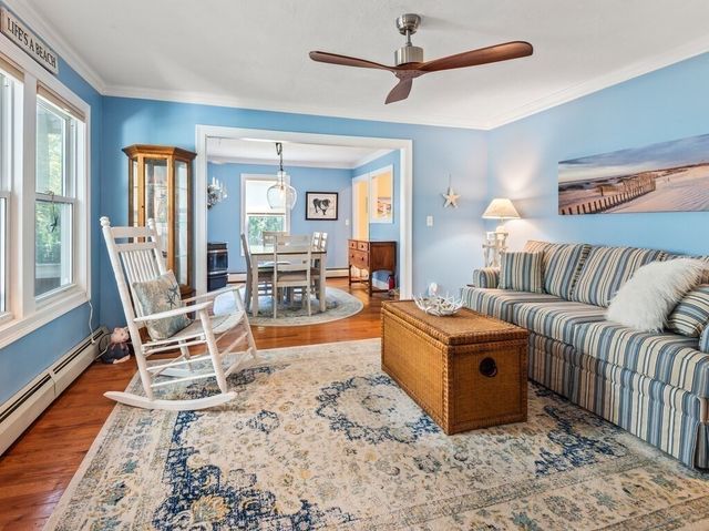 20 Brandes St, Webster, MA 01570