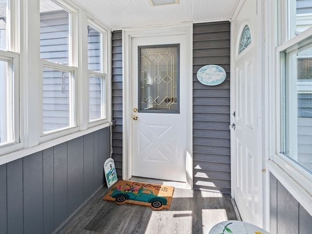 20 Brandes St, Webster, MA 01570