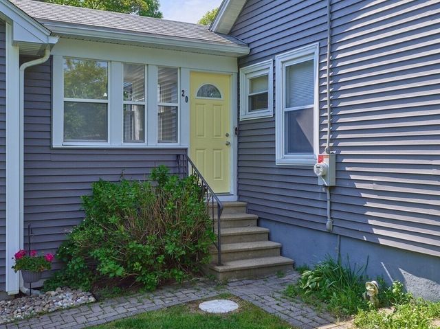 20 Brandes St, Webster, MA 01570