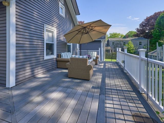 20 Brandes St, Webster, MA 01570