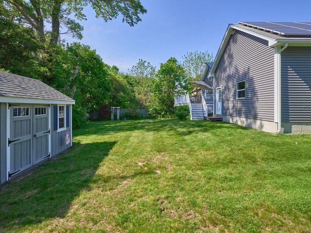 20 Brandes St, Webster, MA 01570