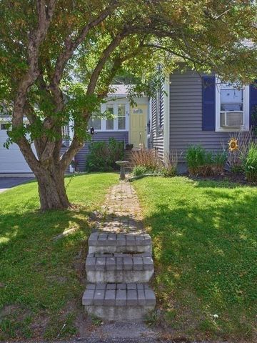 20 Brandes St, Webster, MA 01570