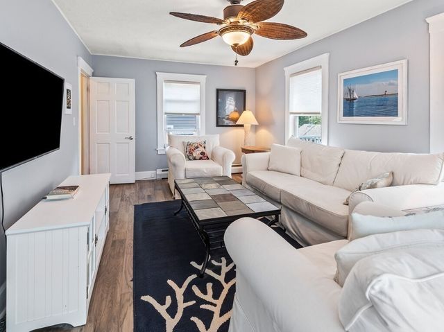20 Brandes St, Webster, MA 01570