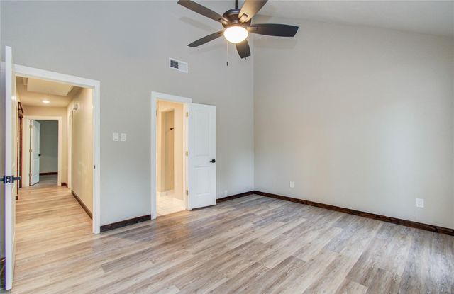 712 Player Court, Conroe, TX 77302