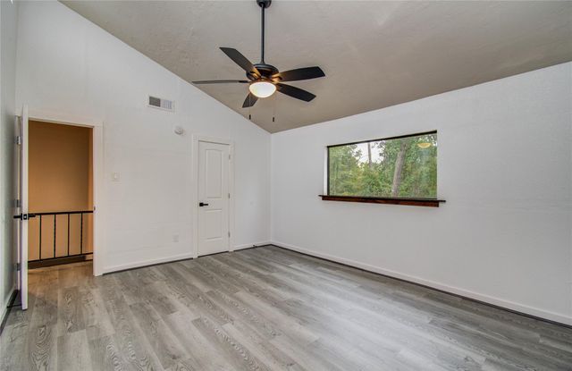 712 Player Court, Conroe, TX 77302