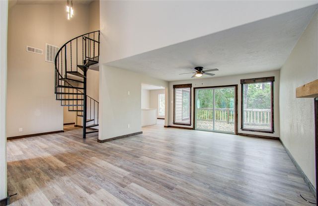 712 Player Court, Conroe, TX 77302