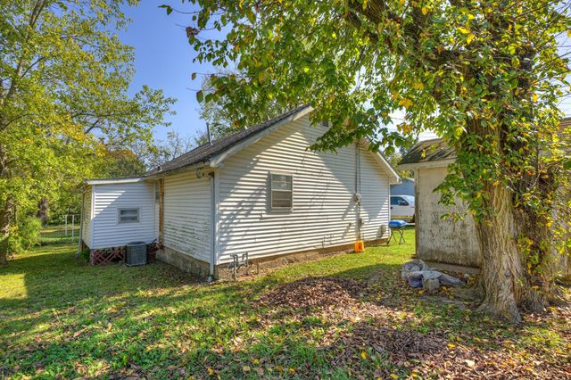 734 Joplin Street, Neosho, MO 64850