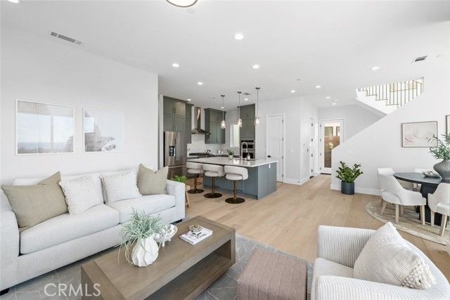 2736 Barcelona Street, Pismo Beach, CA 93449