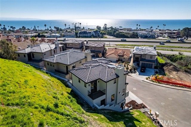 2736 Barcelona Street, Pismo Beach, CA 93449