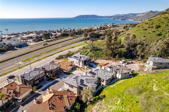 2736 Barcelona Street, Pismo Beach, CA 93449