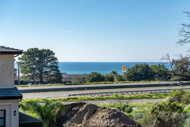 2736 Barcelona Street, Pismo Beach, CA 93449