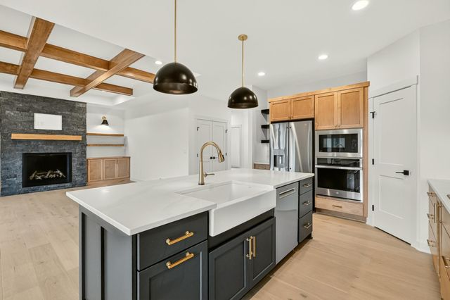 1504 Shannon Oaks Boulevard NE, Rochester, MN 55906
