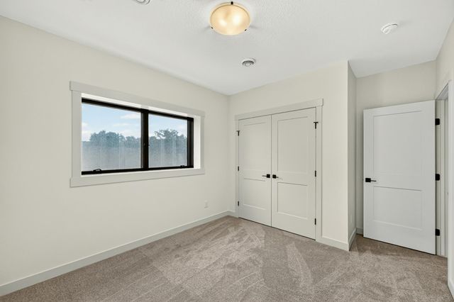 1504 Shannon Oaks Boulevard NE, Rochester, MN 55906