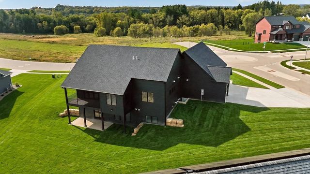 1504 Shannon Oaks Boulevard NE, Rochester, MN 55906