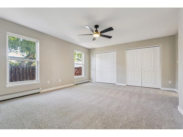 1140 Parker Dr, Longmont, CO 80501