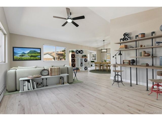 1140 Parker Dr, Longmont, CO 80501