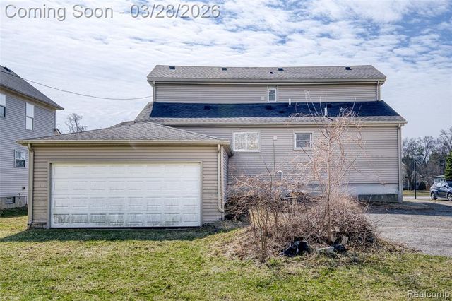 29950 6 Mile Road, Livonia, MI 48152