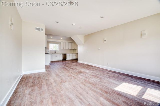 29950 6 Mile Road, Livonia, MI 48152