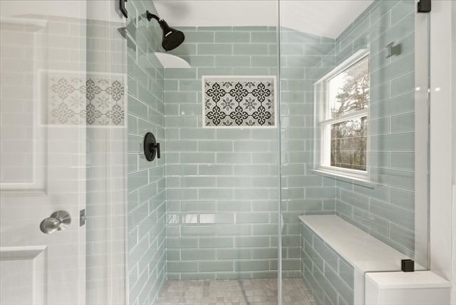 23 Clubhouse Dr, Bourne, MA 02559