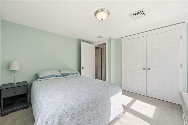 23 Clubhouse Dr, Bourne, MA 02559