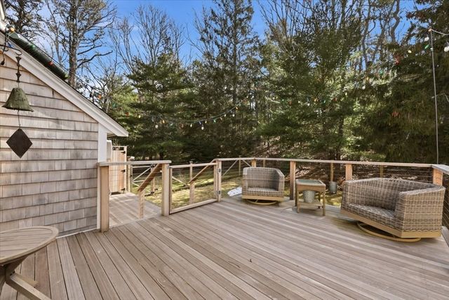 23 Clubhouse Dr, Bourne, MA 02559