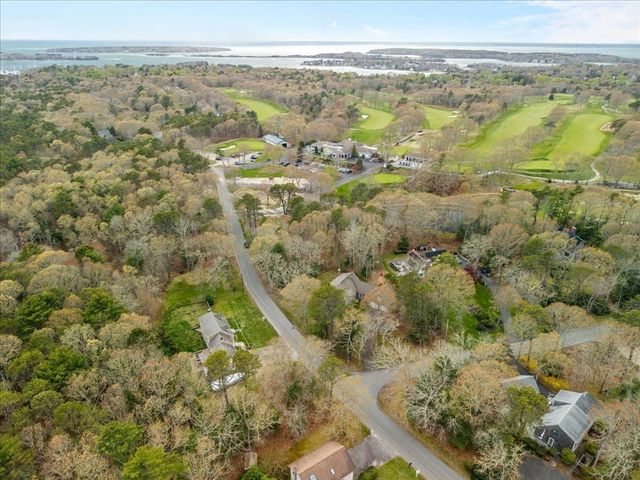 23 Clubhouse Dr, Bourne, MA 02559