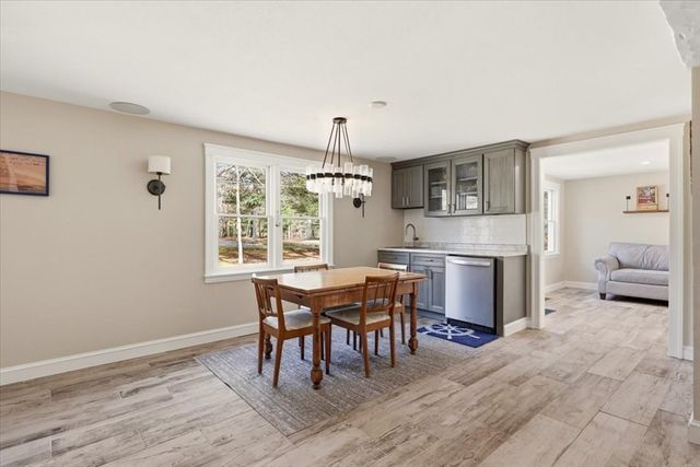 23 Clubhouse Dr, Bourne, MA 02559